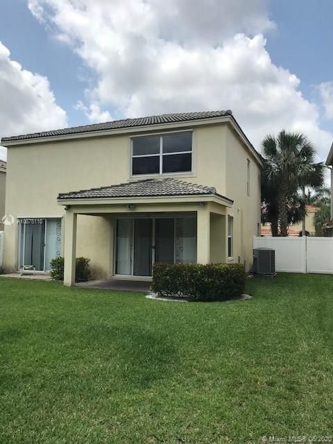 Recently Sold: $349,900 (3 beds, 2 baths, 1911 Square Feet)