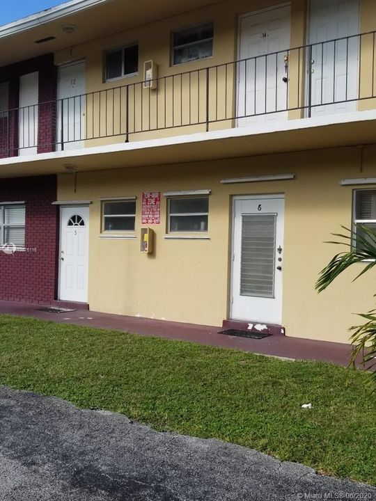 Vendido Recientemente: $40,000 (1 camas, 1 baños, 720 Pies cuadrados)