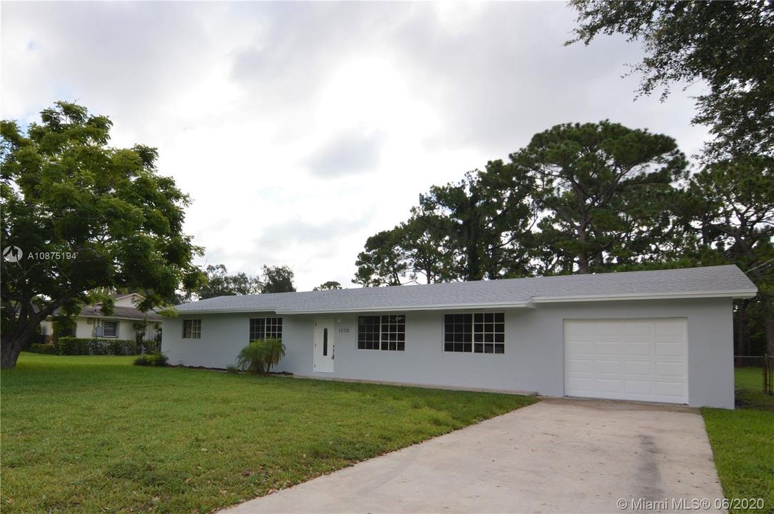 Recently Sold: $379,000 (3 beds, 2 baths, 1652 Square Feet)