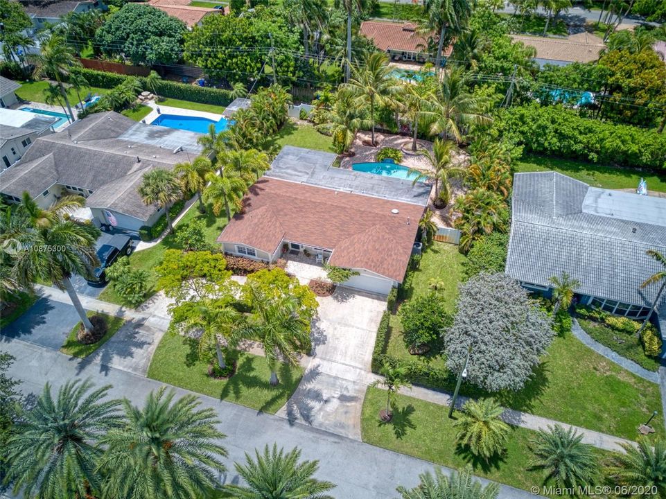 Recently Sold: $525,000 (3 beds, 2 baths, 1651 Square Feet)
