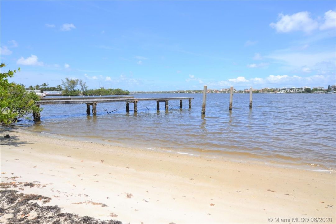 Recently Rented: $1,100 (1 beds, 1 baths, 600 Square Feet)