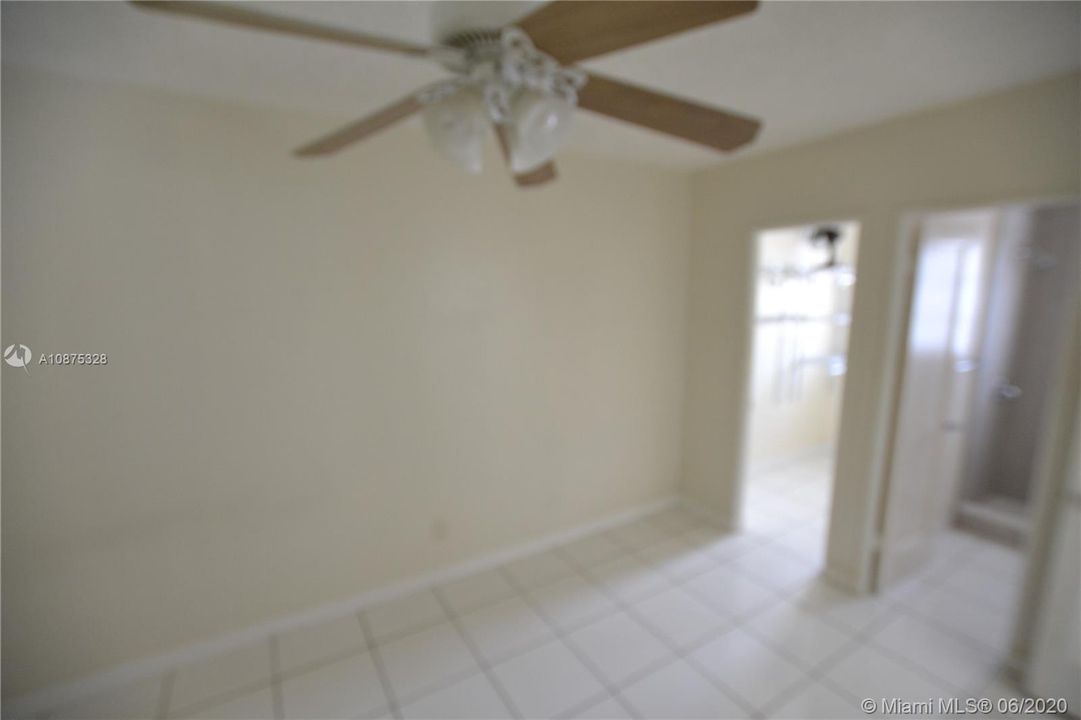 Recently Rented: $1,100 (1 beds, 1 baths, 600 Square Feet)