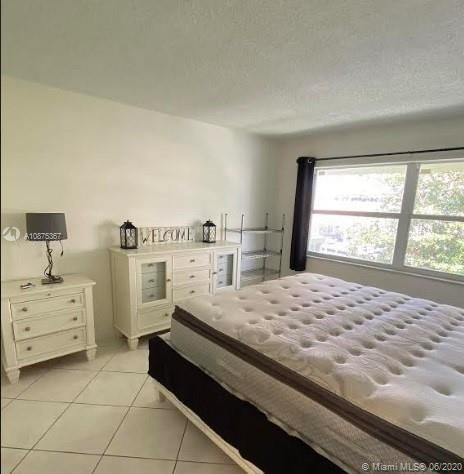 Recently Rented: $1,375 (1 beds, 1 baths, 700 Square Feet)