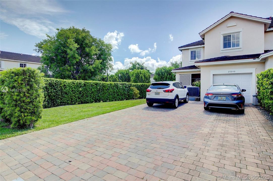 Vendido Recientemente: $245,000 (3 camas, 2 baños, 1850 Pies cuadrados)
