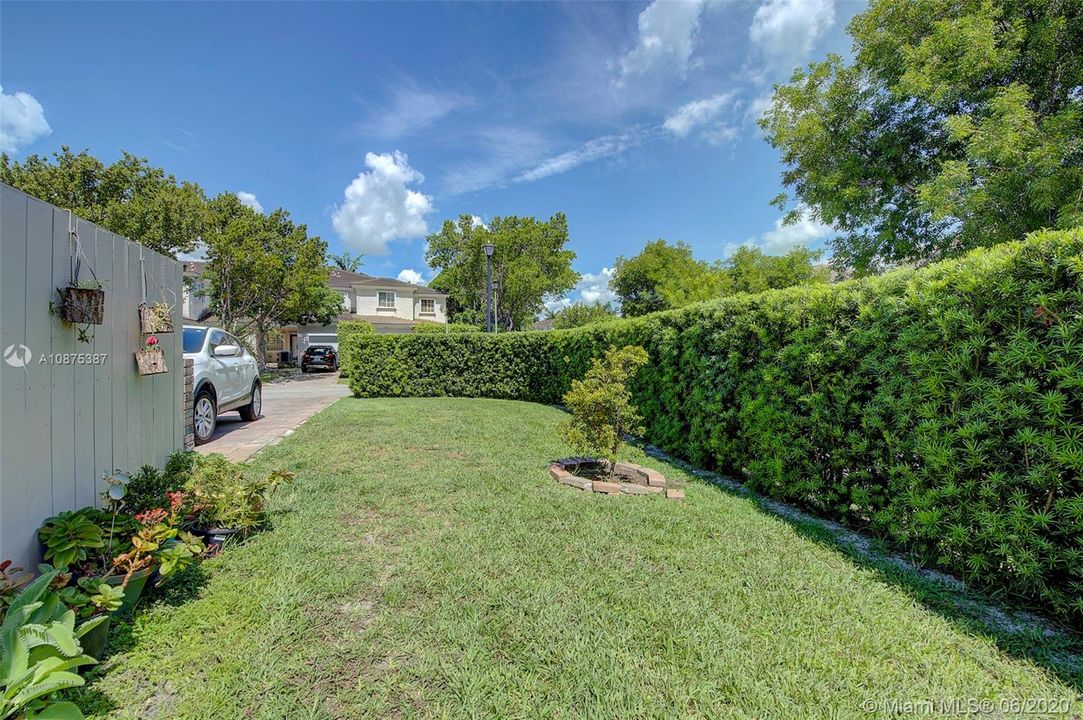 Vendido Recientemente: $245,000 (3 camas, 2 baños, 1850 Pies cuadrados)