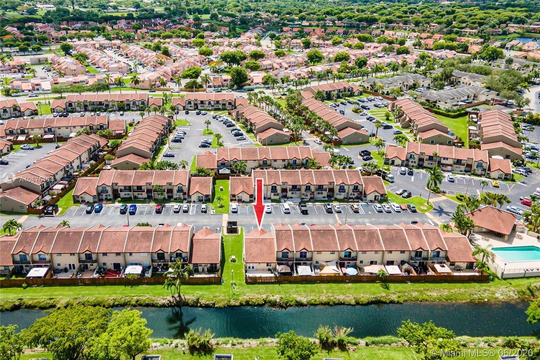 Recently Sold: $249,000 (2 beds, 2 baths, 1070 Square Feet)
