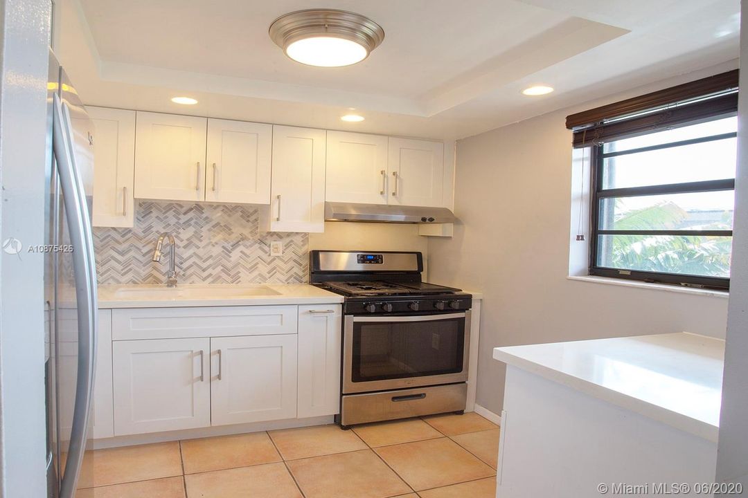 Recently Sold: $220,000 (2 beds, 2 baths, 1120 Square Feet)