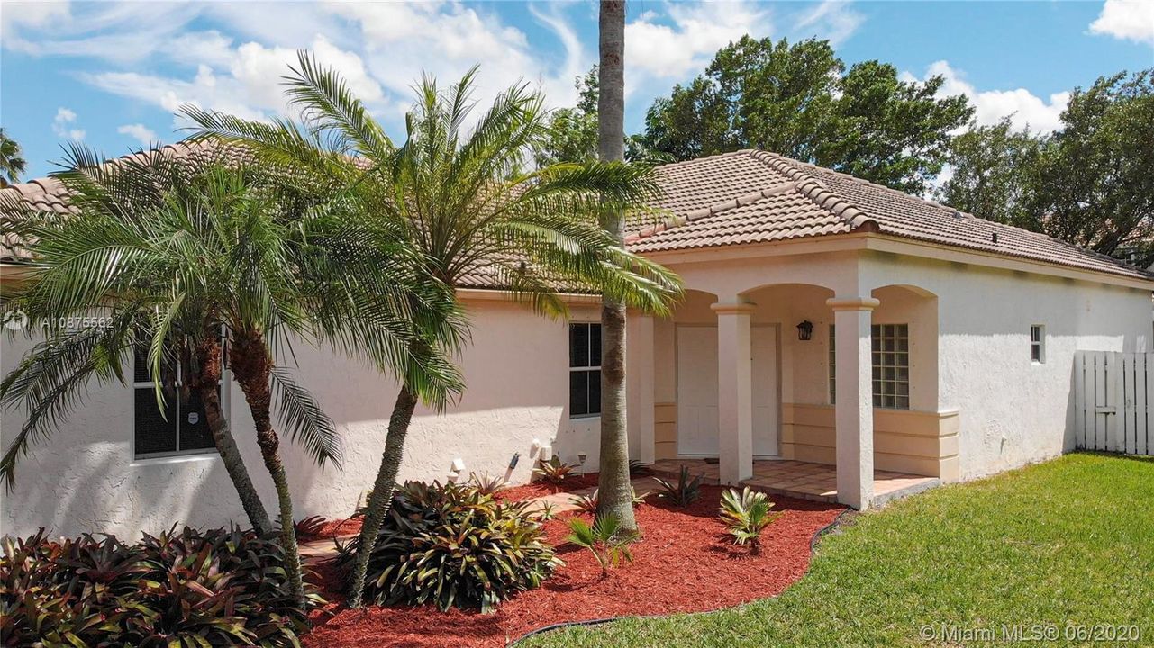 Recently Rented: $3,400 (4 beds, 2 baths, 2287 Square Feet)