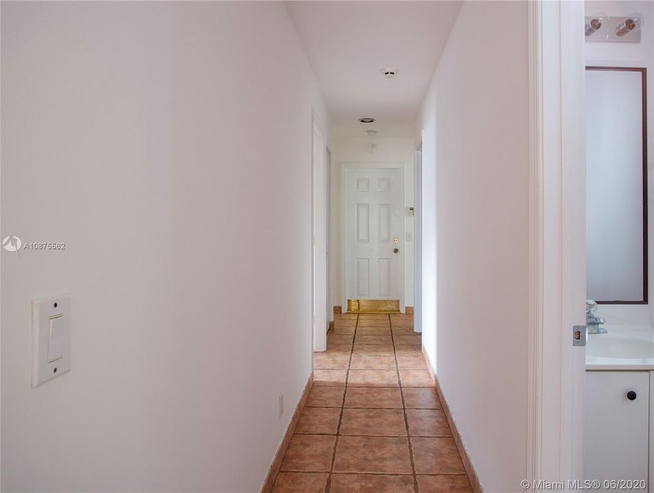 Recently Rented: $3,400 (4 beds, 2 baths, 2287 Square Feet)