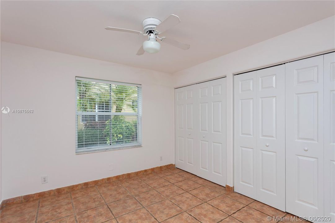 Recently Rented: $3,400 (4 beds, 2 baths, 2287 Square Feet)