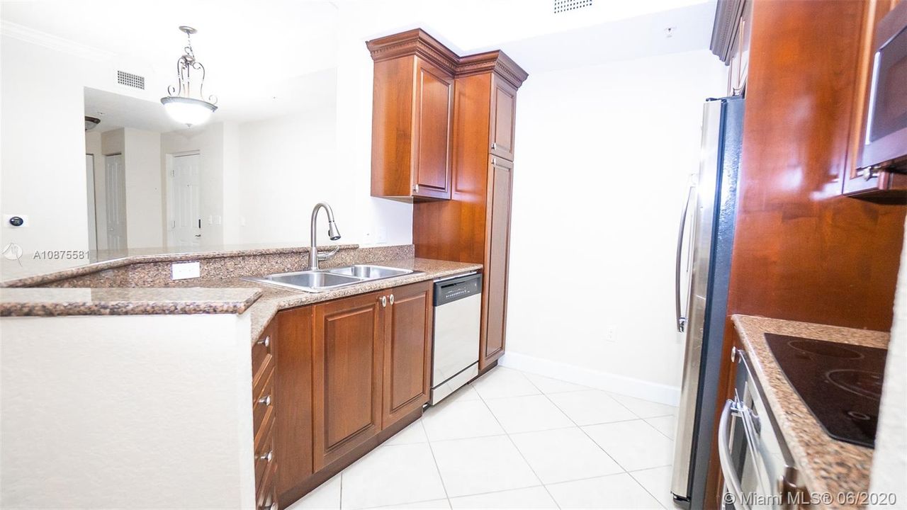 Recently Sold: $190,000 (2 beds, 2 baths, 1240 Square Feet)