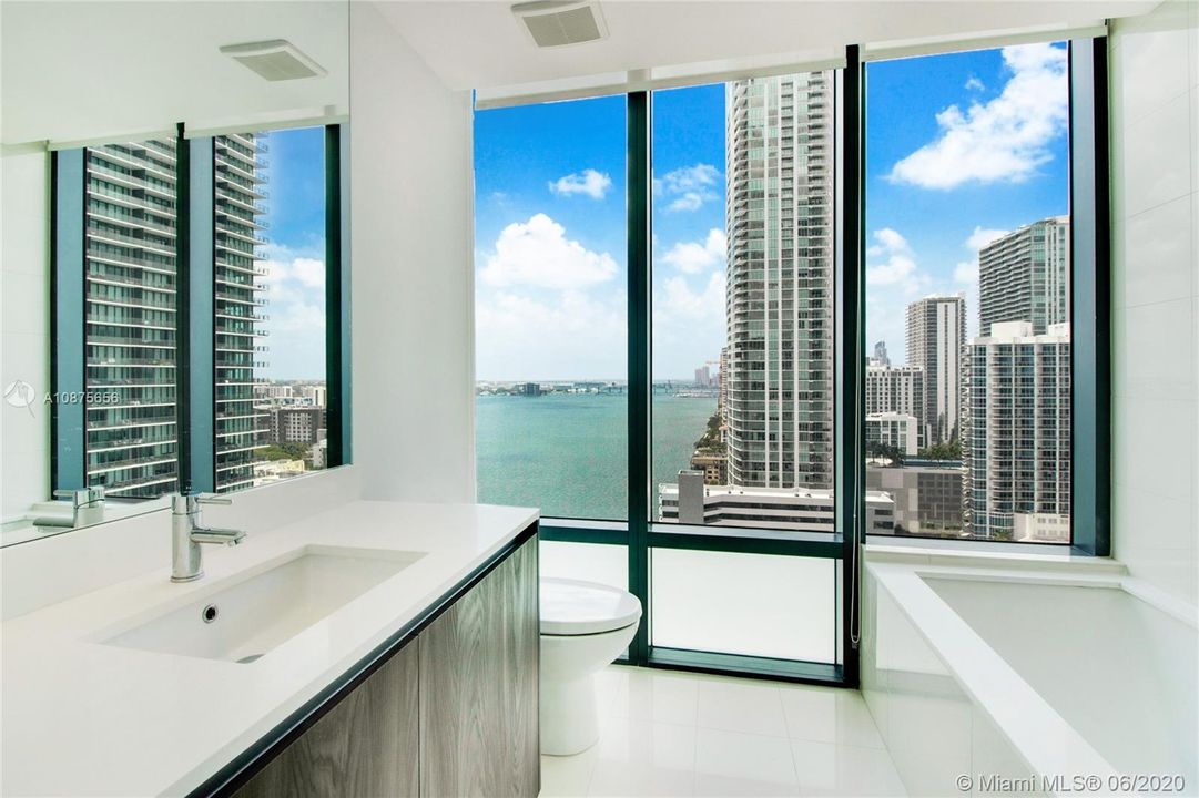 Vendido Recientemente: $1,475,000 (3 camas, 3 baños, 1634 Pies cuadrados)