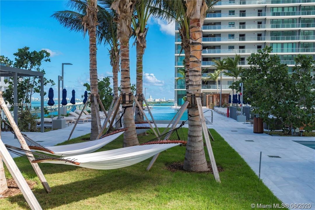 Vendido Recientemente: $1,475,000 (3 camas, 3 baños, 1634 Pies cuadrados)
