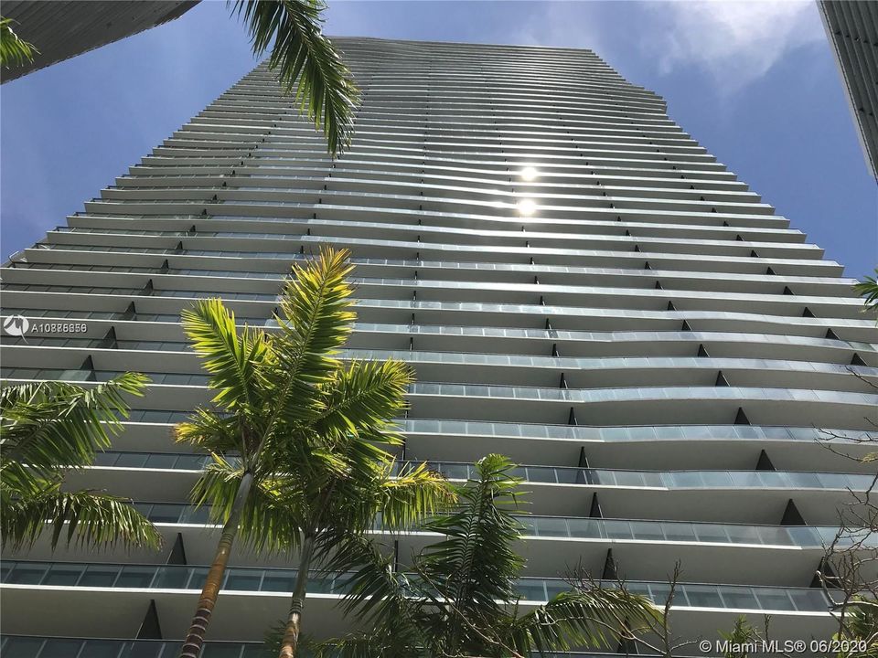 Vendido Recientemente: $1,475,000 (3 camas, 3 baños, 1634 Pies cuadrados)
