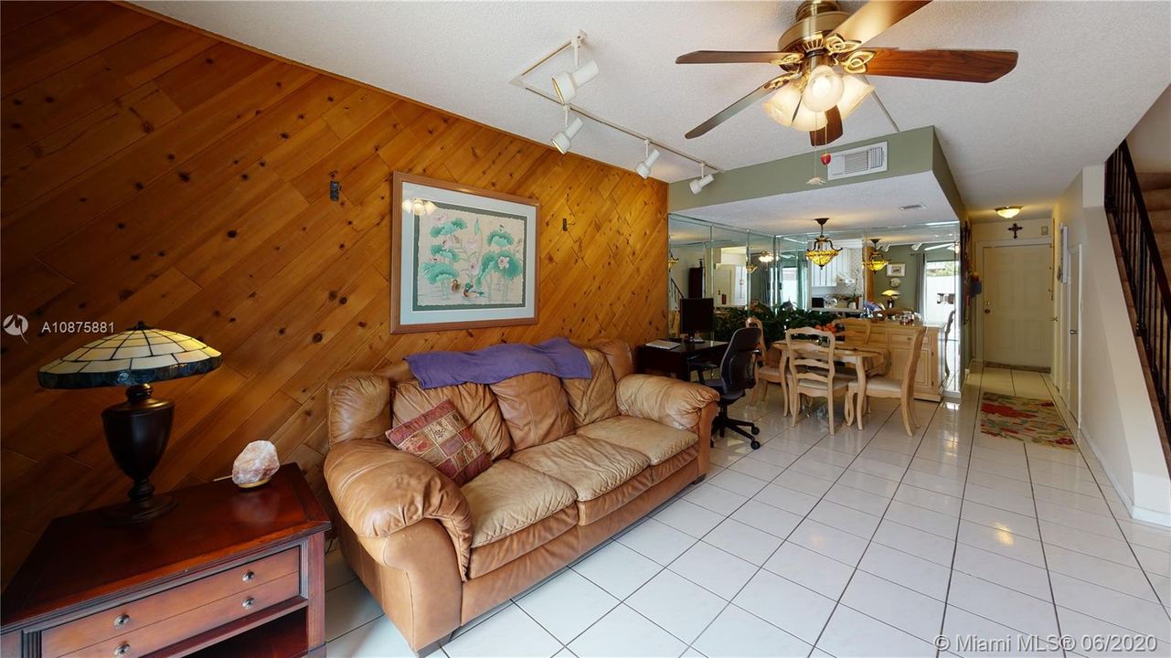 Recently Sold: $175,000 (2 beds, 2 baths, 980 Square Feet)