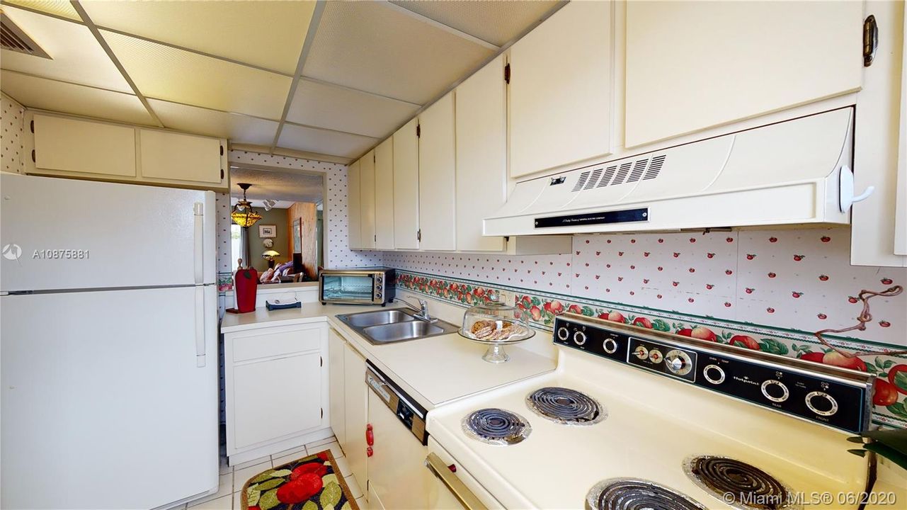 Recently Sold: $175,000 (2 beds, 2 baths, 980 Square Feet)