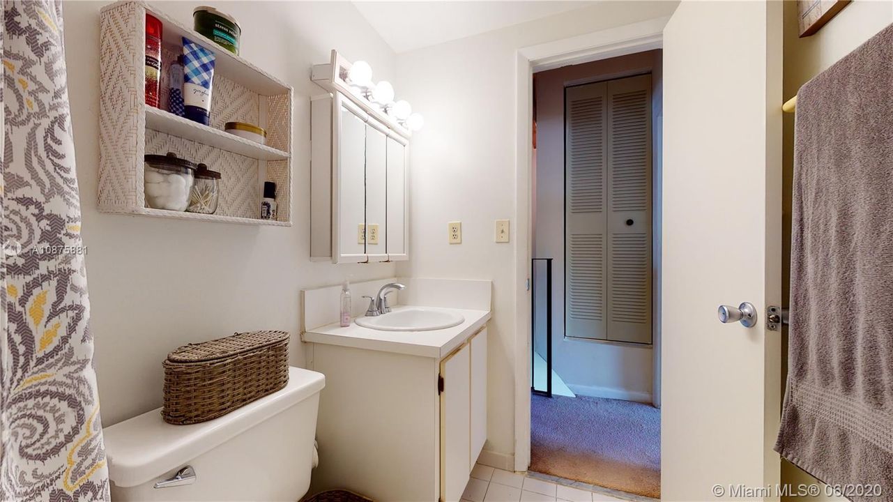 Recently Sold: $175,000 (2 beds, 2 baths, 980 Square Feet)