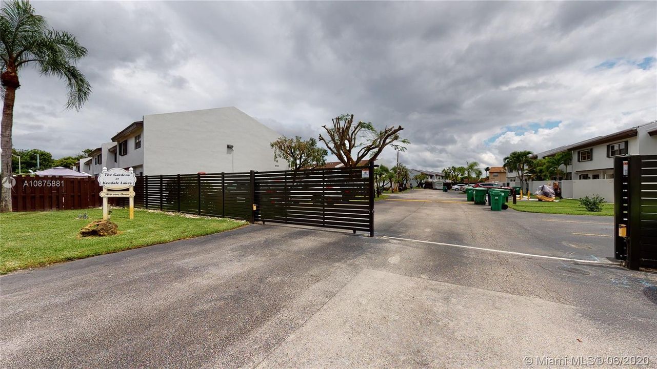 Recently Sold: $175,000 (2 beds, 2 baths, 980 Square Feet)
