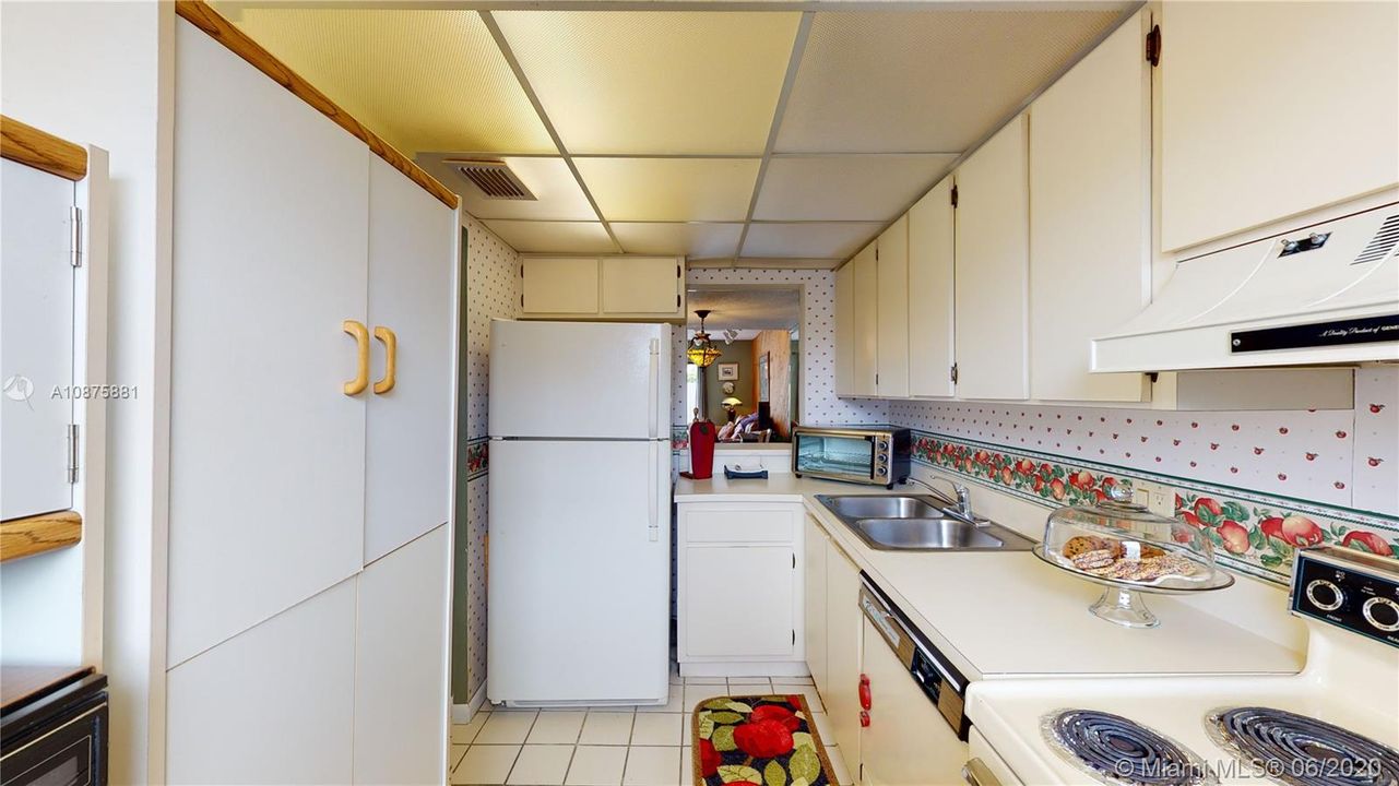 Recently Sold: $175,000 (2 beds, 2 baths, 980 Square Feet)