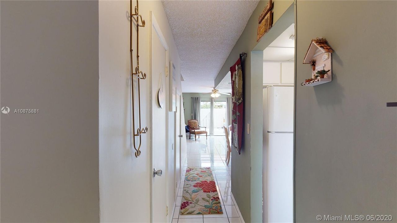 Recently Sold: $175,000 (2 beds, 2 baths, 980 Square Feet)