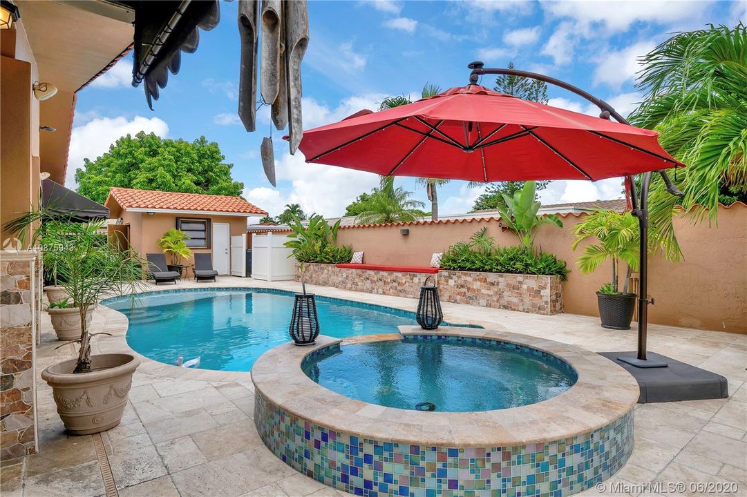 Recently Rented: $3,200 (3 beds, 3 baths, 2204 Square Feet)
