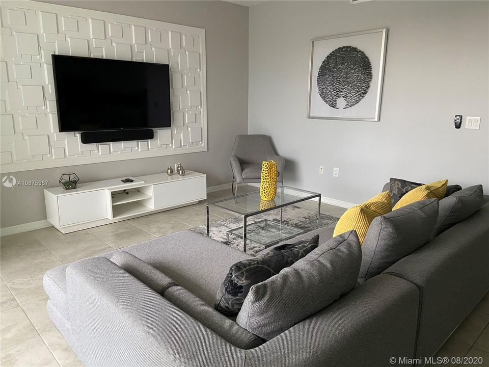 Недавно арендовано: $1,550 (2 спален, 2 ванн, 1264 Квадратных фут)
