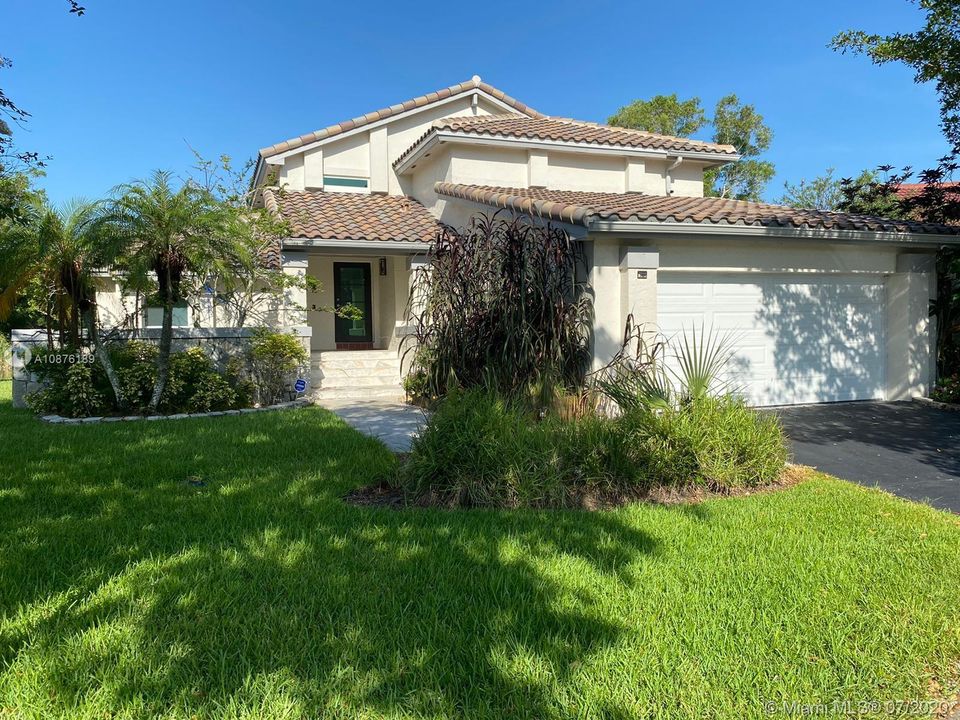 Recently Sold: $519,000 (4 beds, 2 baths, 2276 Square Feet)