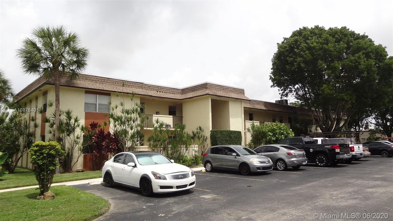 Recently Sold: $79,900 (1 beds, 1 baths, 790 Square Feet)