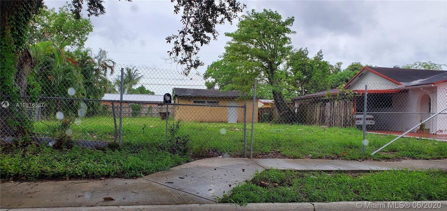 Vendido Recientemente: $160,000 (6,780.00 acres)