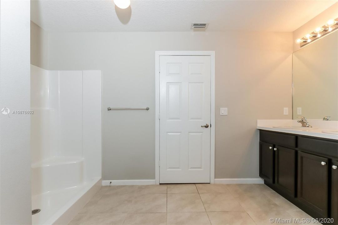 最近租的: $1,795 (4 贝兹, 2 浴室, 1821 平方英尺)