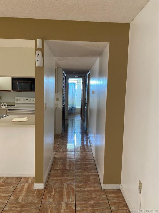 Недавно продано: $145,000 (3 спален, 2 ванн, 1250 Квадратных фут)