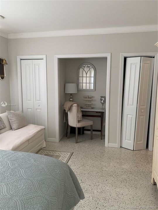 Studio Bedroom/Living Area