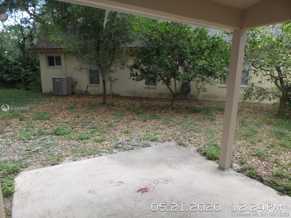 Vendido Recientemente: $205,900 (3 camas, 2 baños, 0 Pies cuadrados)