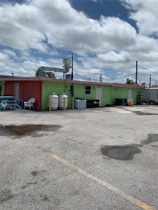 Vendido Recientemente: $500,000 (0 camas, 0 baños, 2070 Pies cuadrados)