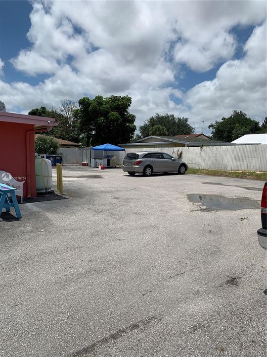 Vendido Recientemente: $500,000 (0 camas, 0 baños, 2070 Pies cuadrados)