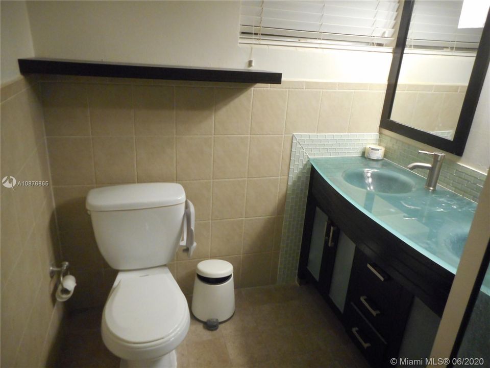 Недавно арендовано: $6,000 (3 спален, 3 ванн, 2052 Квадратных фут)