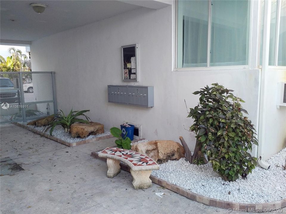 Недавно арендовано: $1,450 (1 спален, 1 ванн, 800 Квадратных фут)