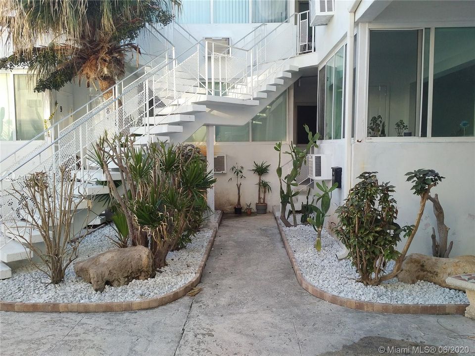 Недавно арендовано: $1,450 (1 спален, 1 ванн, 800 Квадратных фут)