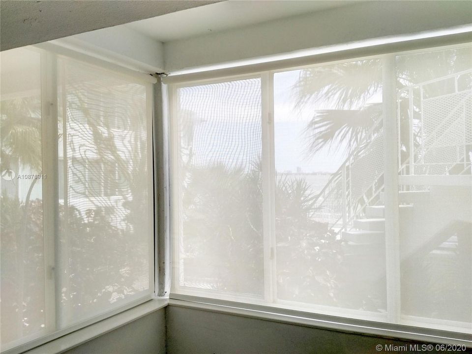 Недавно арендовано: $1,450 (1 спален, 1 ванн, 800 Квадратных фут)