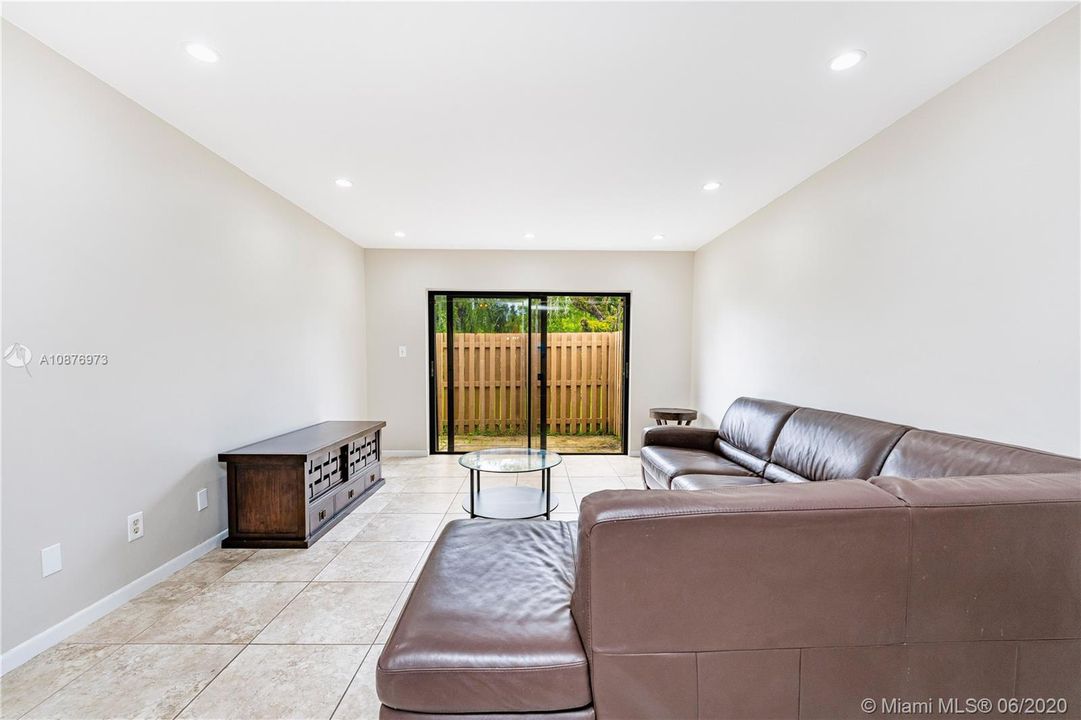 Recently Rented: $1,795 (2 beds, 2 baths, 1138 Square Feet)