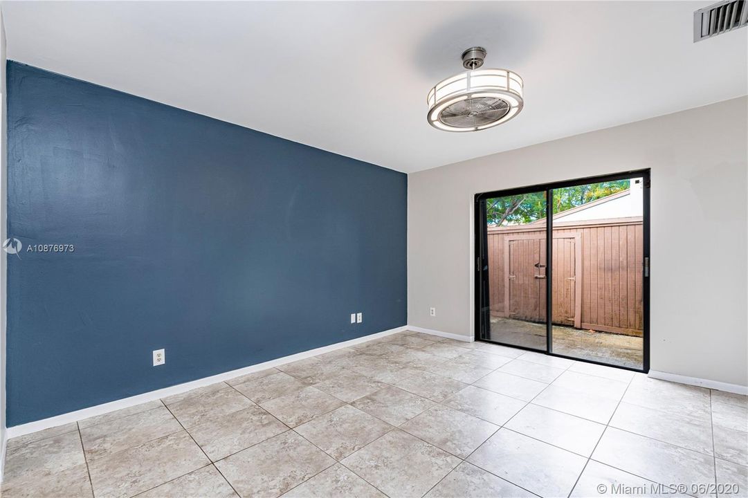 Recently Rented: $1,795 (2 beds, 2 baths, 1138 Square Feet)