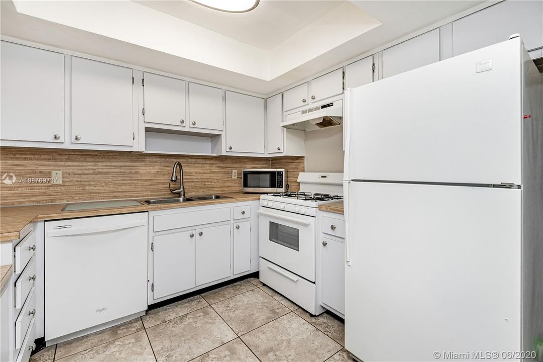 Recently Rented: $1,795 (2 beds, 2 baths, 1138 Square Feet)