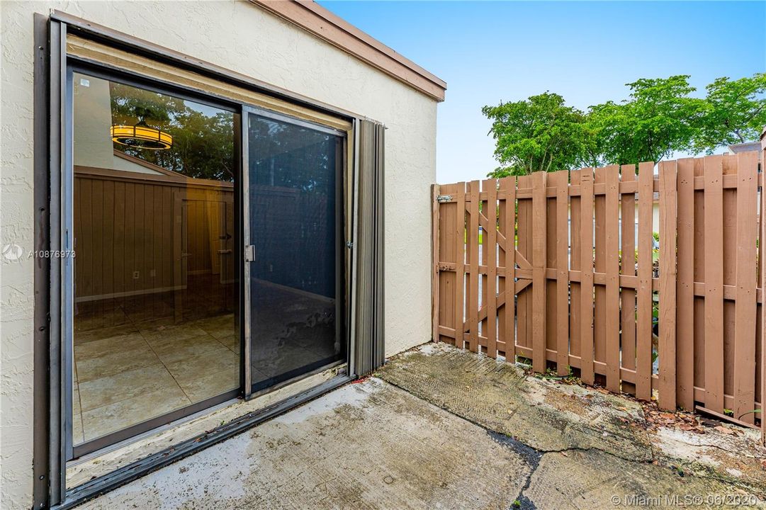 Recently Rented: $1,795 (2 beds, 2 baths, 1138 Square Feet)