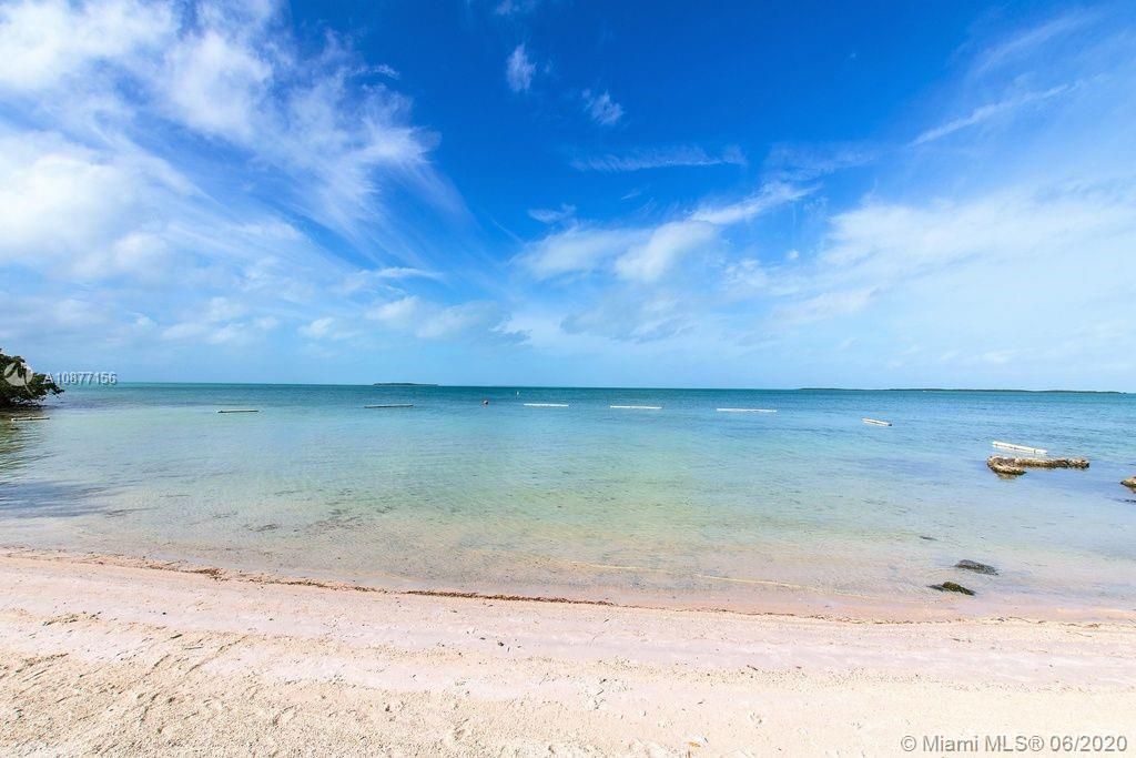 BEACH AREA ACCESSIBLE TO OWNER'S AND GUEST'S