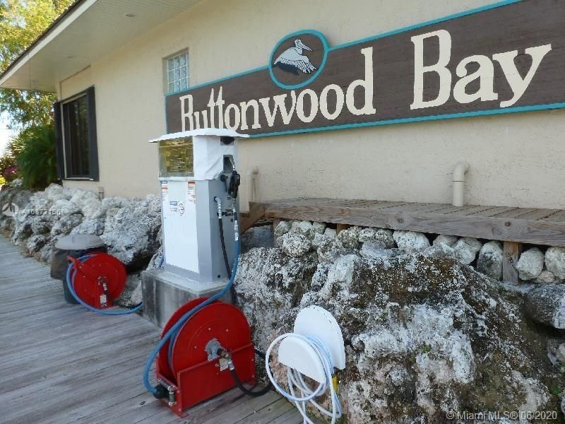 MARINE STORE/FUEL LOCATED INSIDE BUTTONWOOD BAY