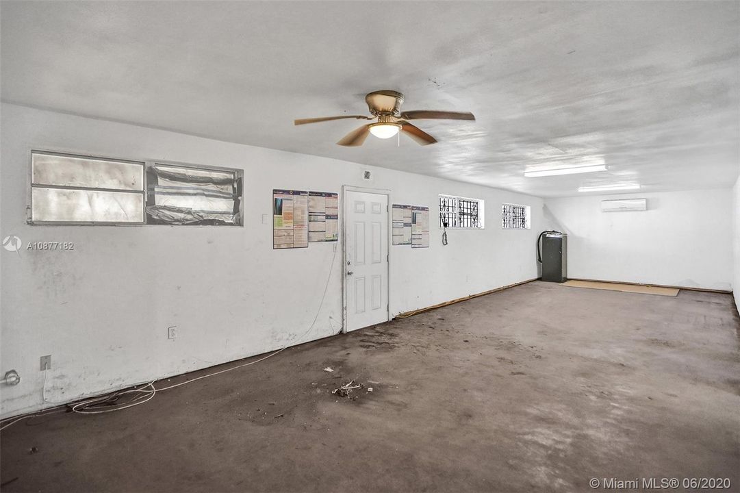 Vendido Recientemente: $975,000 (0 camas, 0 baños, 3797 Pies cuadrados)