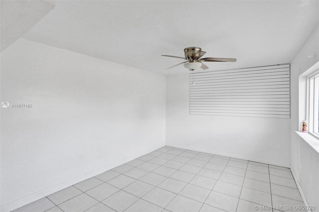 Vendido Recientemente: $975,000 (0 camas, 0 baños, 3797 Pies cuadrados)