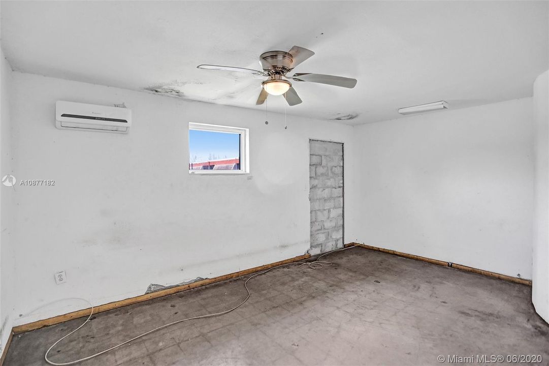 Vendido Recientemente: $975,000 (0 camas, 0 baños, 3797 Pies cuadrados)