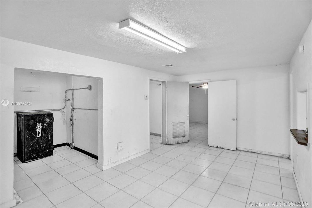 Vendido Recientemente: $975,000 (0 camas, 0 baños, 3797 Pies cuadrados)
