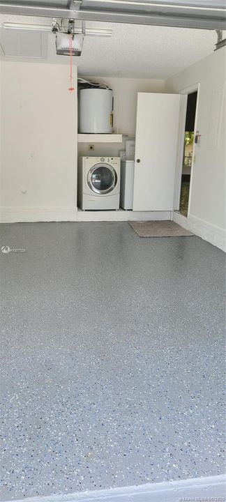 Recently Rented: $2,400 (3 beds, 2 baths, 1645 Square Feet)